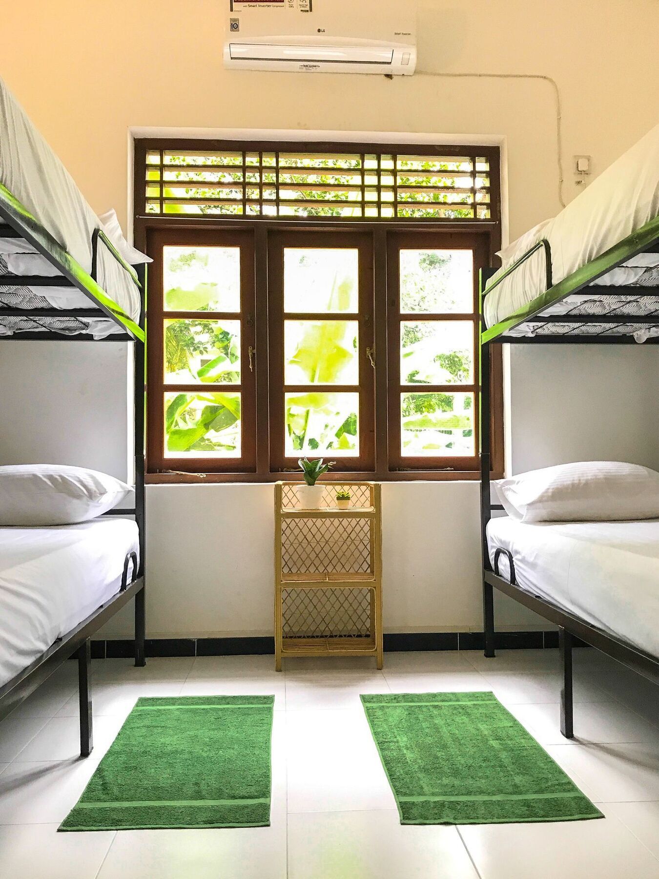 Bed & Bicycle Hostel مافونت لافينيا المظهر الخارجي الصورة