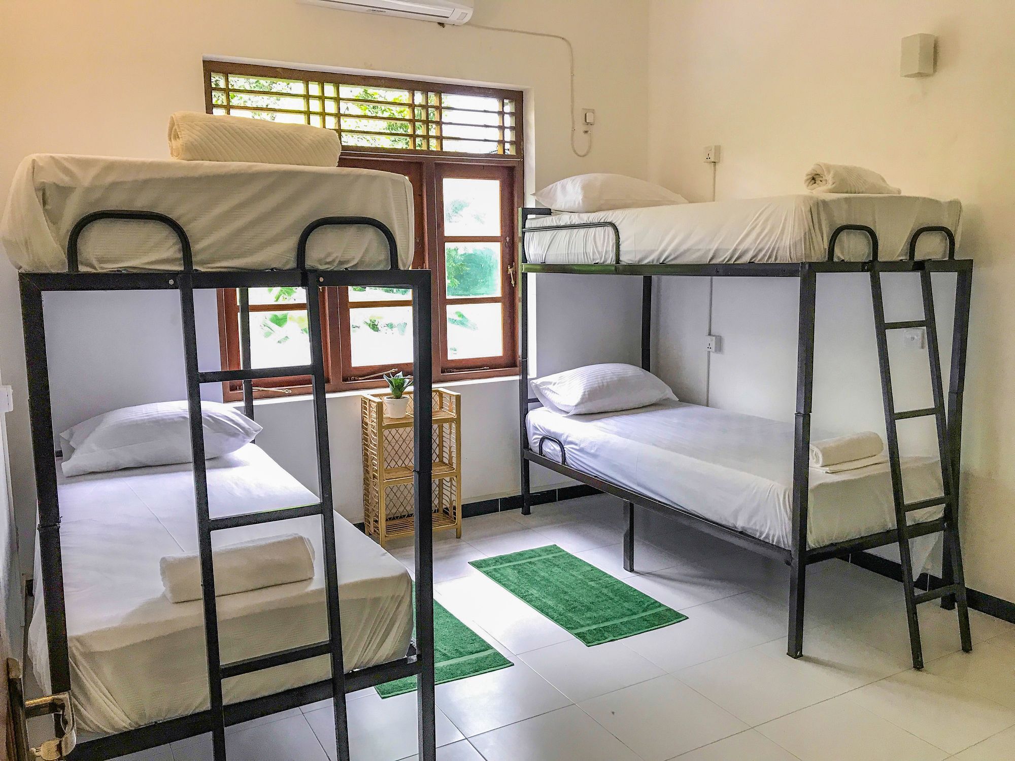 Bed & Bicycle Hostel مافونت لافينيا المظهر الخارجي الصورة